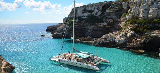 ARvqtRpfY-Mallorca-tours-in-catamaran